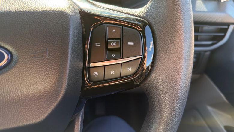 Ford Transit Custom 300 L2 Diesel Fwd 2.0 EcoBlue 110ps H1 Van Leader